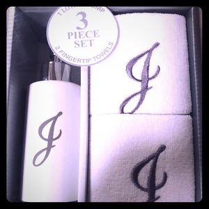 “J”soap pump& towel gift set SOLD
